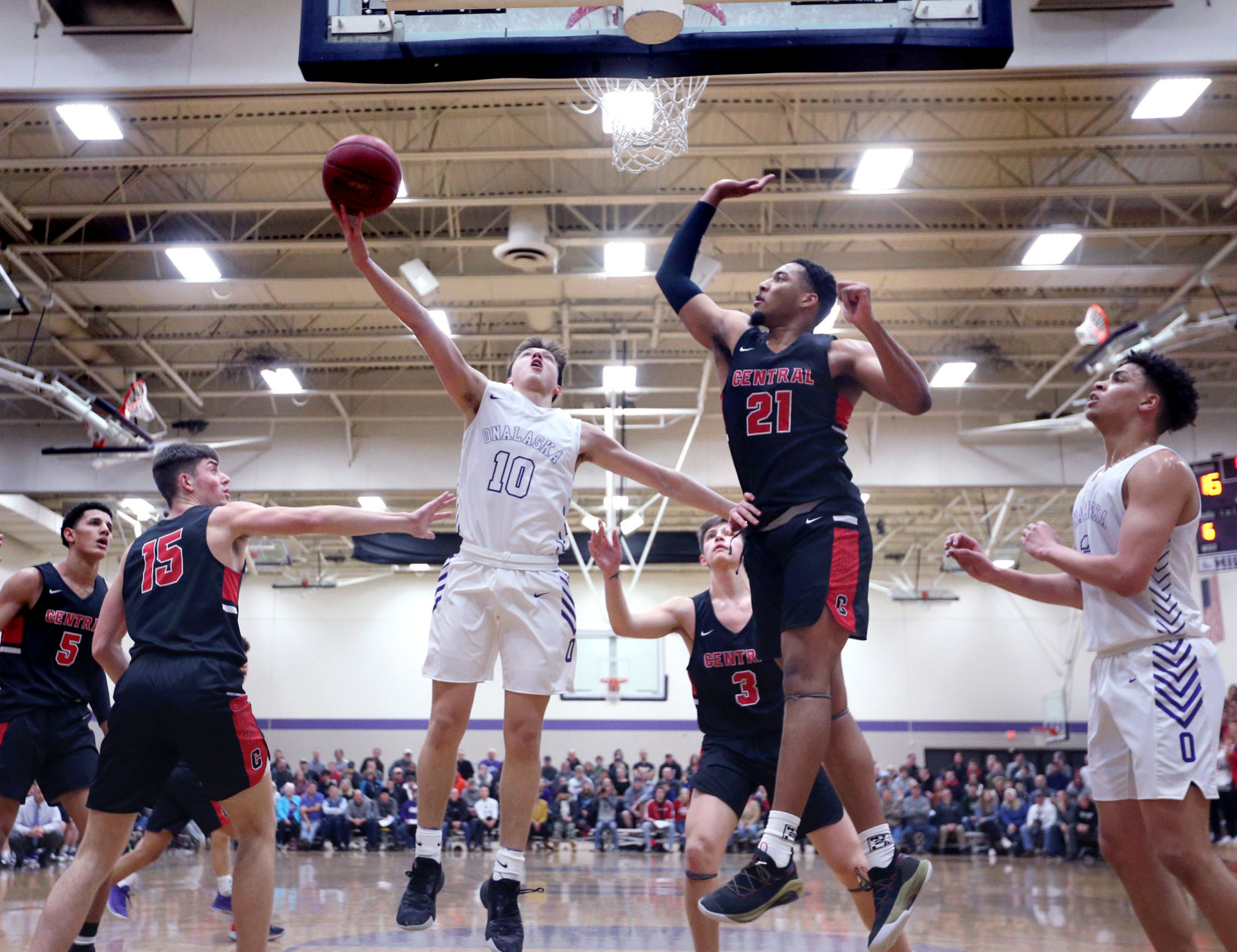 January 17: Central vs. Onalaska